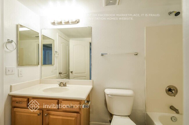 Building Photo - 6617 W Andrea Dr