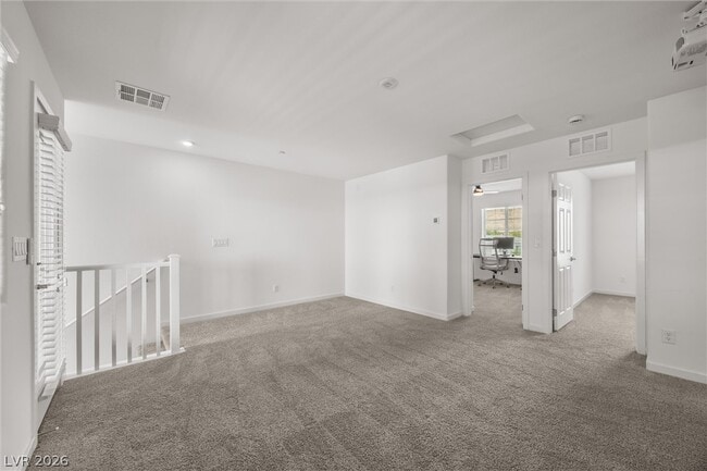 Building Photo - 6118 Garden Oasis St
