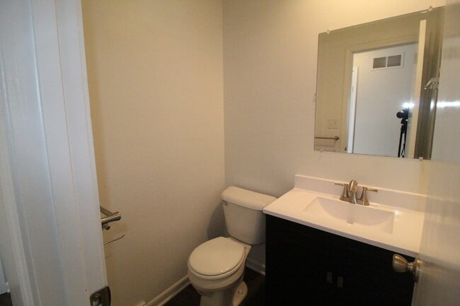 Building Photo - April FREE On This Fully Remodeled 2 Bedroom 1.5 Bath Duplex In Olathe