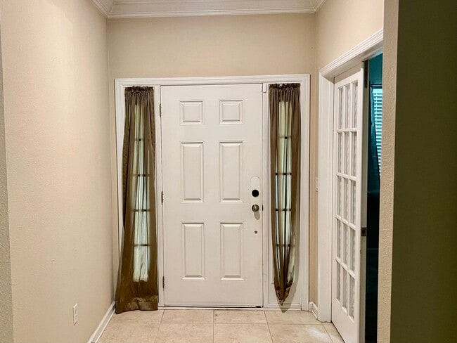 Building Photo - Spacious 5-Bedroom Home with Lawn Care Included!