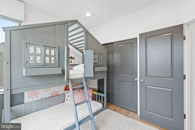 Building Photo - 5120 Longstone Way