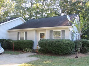 Building Photo - Isle of Pines 185-187