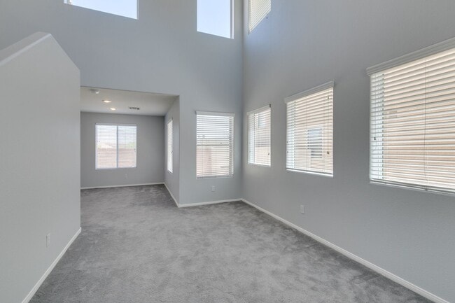 Building Photo - Bright & Spacious Home with Open Layout and Prime Location