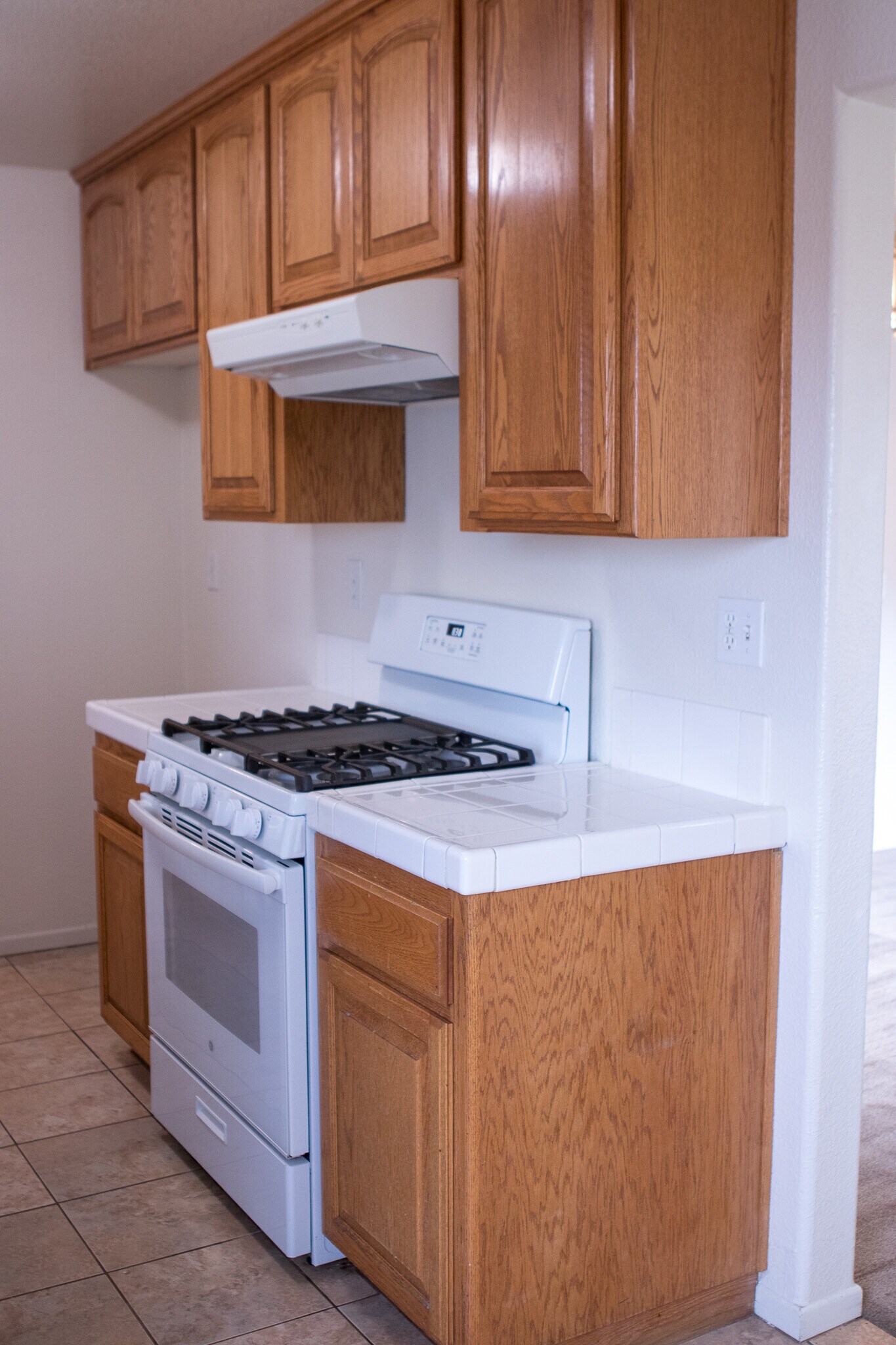 Kitchen (w/ real oak cabinets) - 1953 Marie Ave