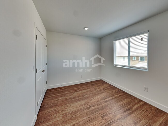 Building Photo - 9150 Liberty Cap Ct