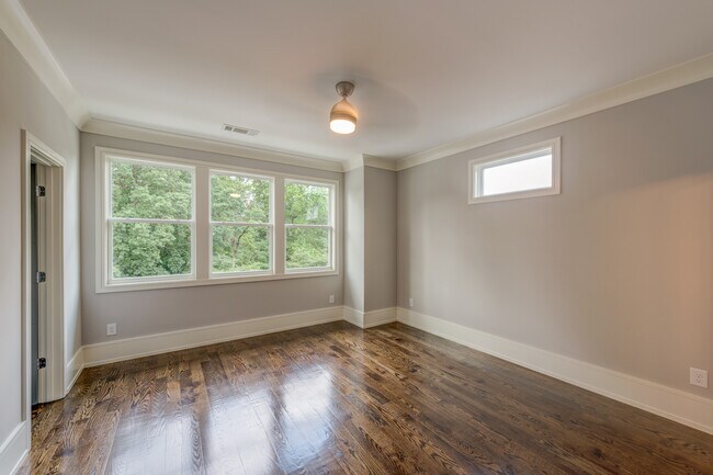 Building Photo - 3561 Blair Cir NE