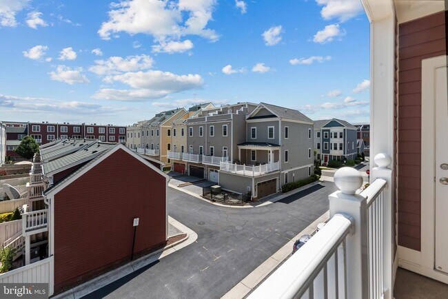 Building Photo - 2109 Main Line Blvd