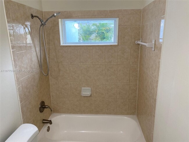 Building Photo - 1450 NW 31st Way