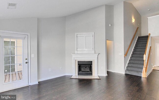 Building Photo - 5108 Donovan Dr