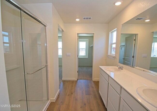 Building Photo - 8905 Windy Ravine Dr