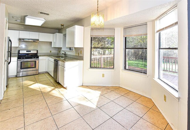 Building Photo - 2108 Waterway Bend