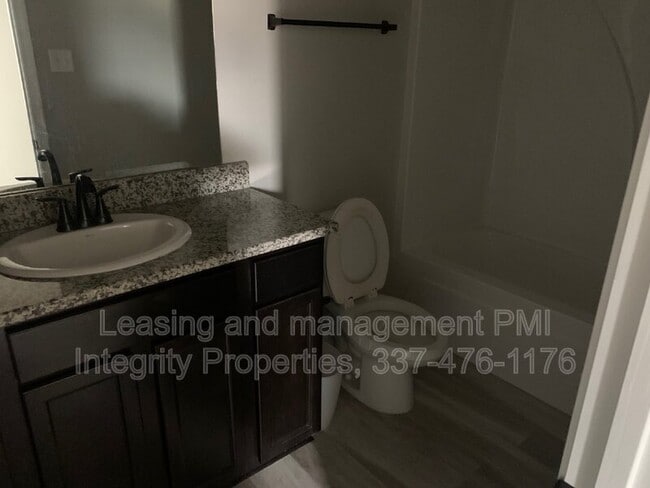 Building Photo - 201 St Caillin St