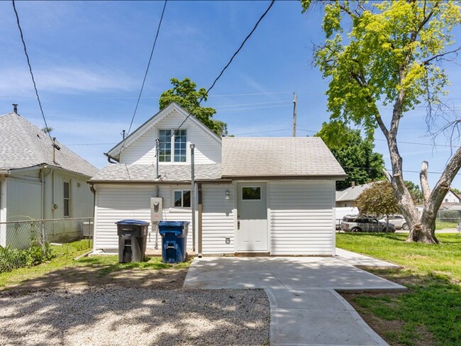 Building Photo - Charming 2-Bedroom, 1-Bath home for rent