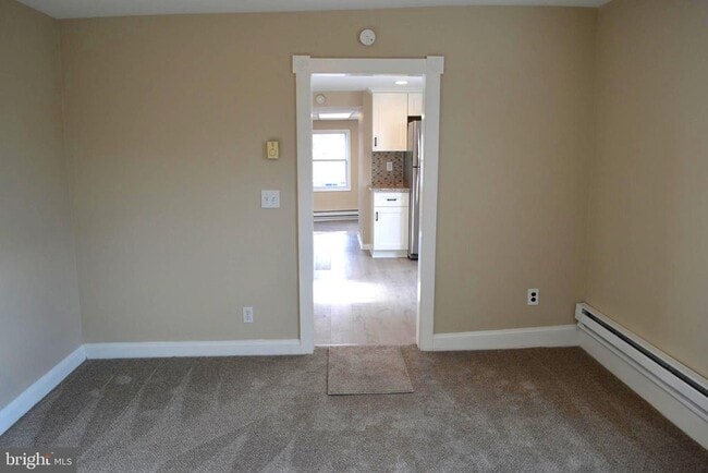 Building Photo - 1643 Rockwell Rd