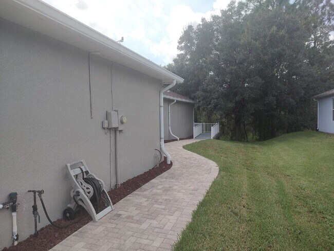 Building Photo - "Spacious 4-Bedroom with 3 Full Baths - 2,...