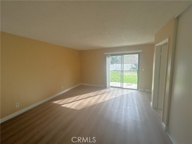 Building Photo - 2320 Songbird Ln