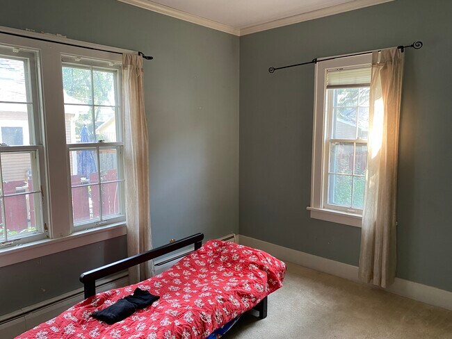 1st bedroom 1st floor - 1343 6th St S