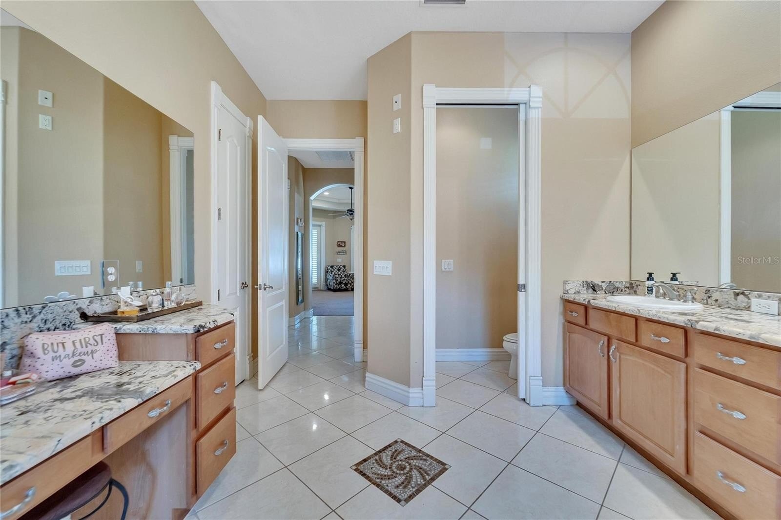 Building Photo - 2656 Wyndsor Oaks Way