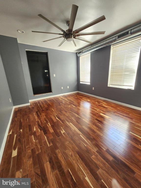 Building Photo - 1421 W Baltimore St