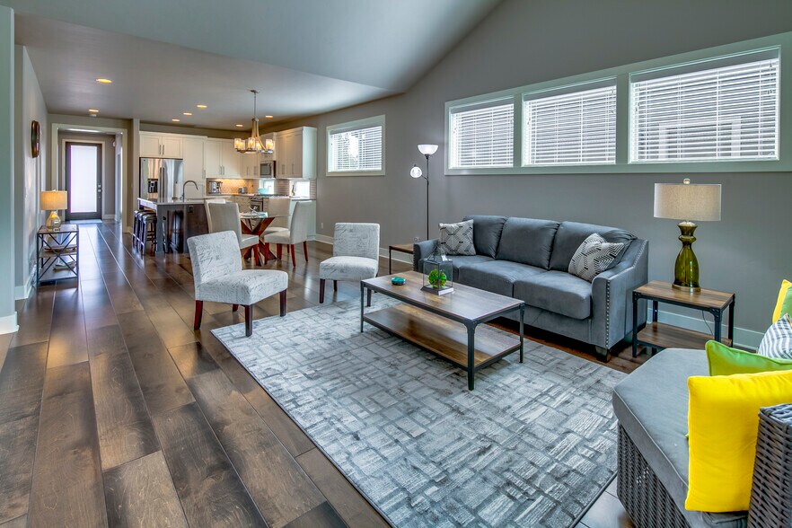 Open floorplan! - 2603 NW Rippling River Ct