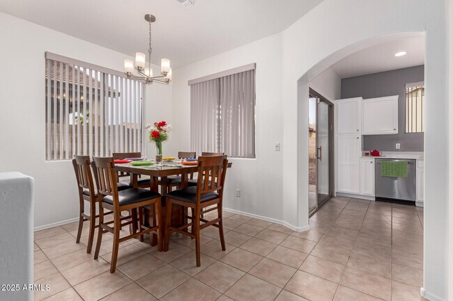 Building Photo - 12526 W Bird Ln