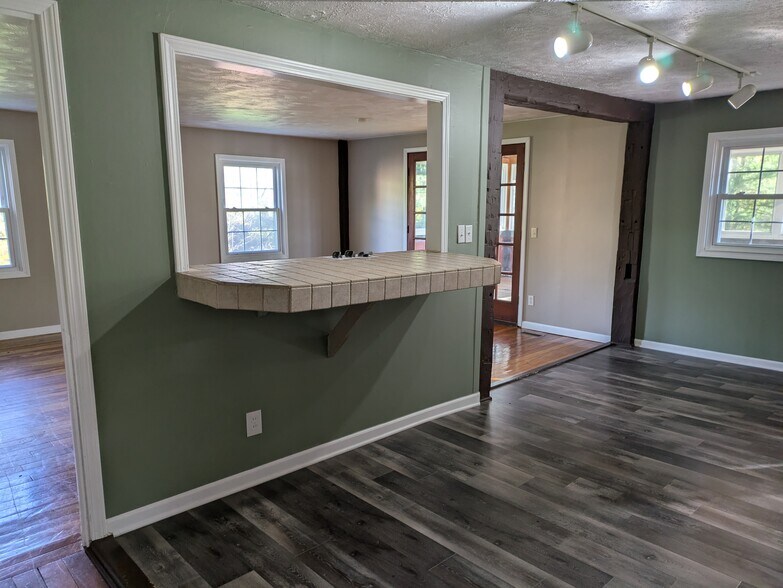 Building Photo - 11220 Vista Dr