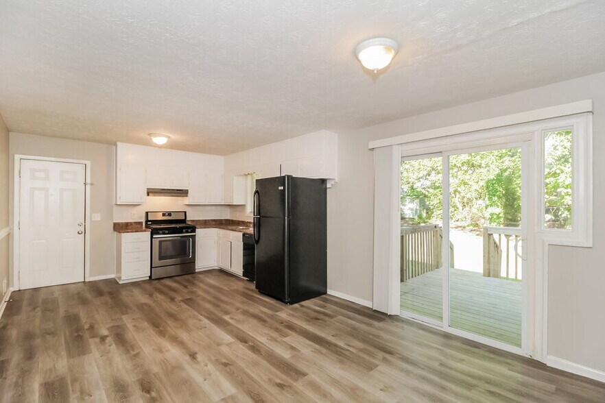 Building Photo - 7334 Mockingbird Ct