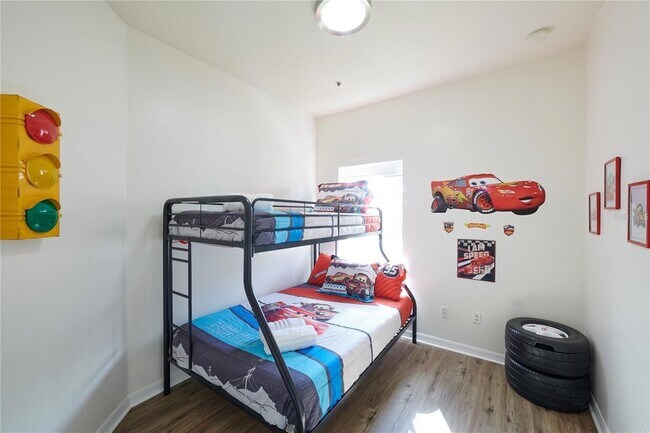 Building Photo - 2745 Oakwater Dr