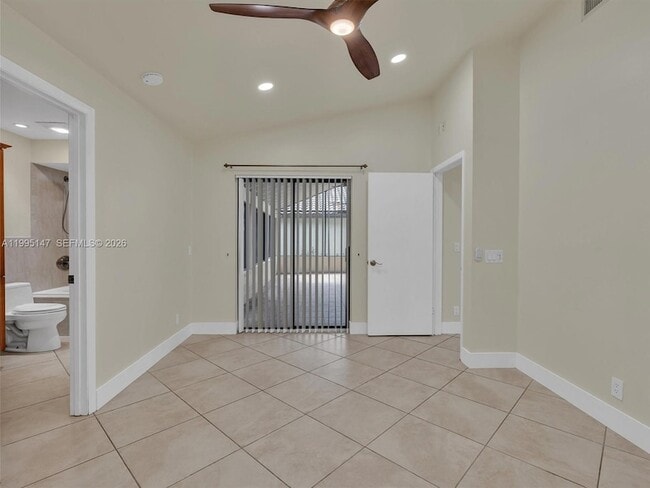Building Photo - 2158 Baton Rouge