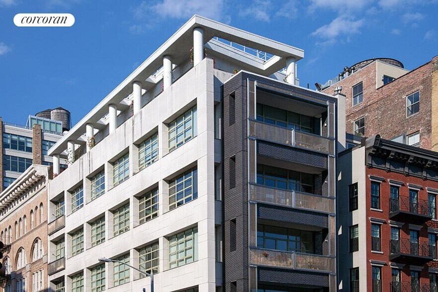 Building Photo - 48 Laight St