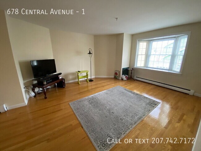 Building Photo - 678 Central Ave