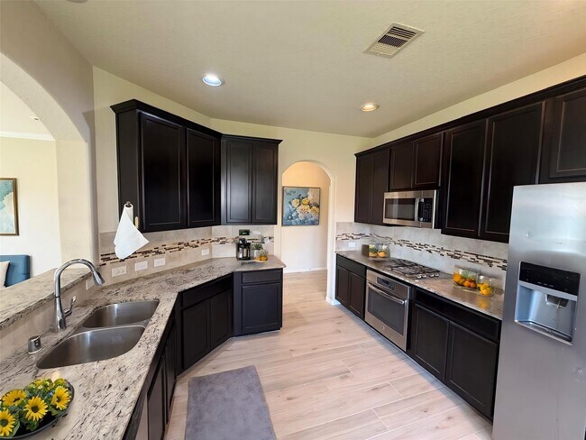 Building Photo - 27007 Triana River Cir