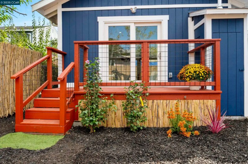 Building Photo - 1245 90th Ave