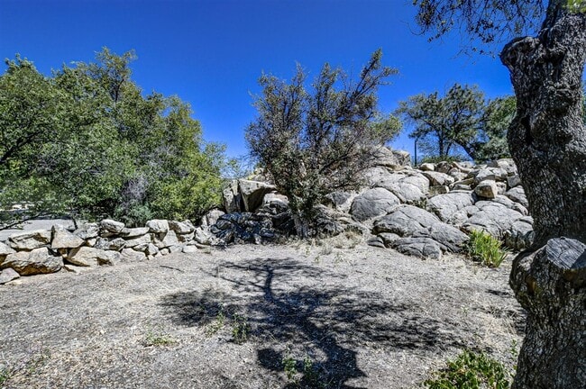 Building Photo - Adorable 2 Bed, 1 Bath Home in Prescott!