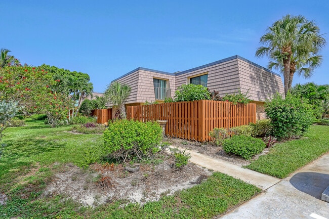 Building Photo - 131 Ocean Cove Dr