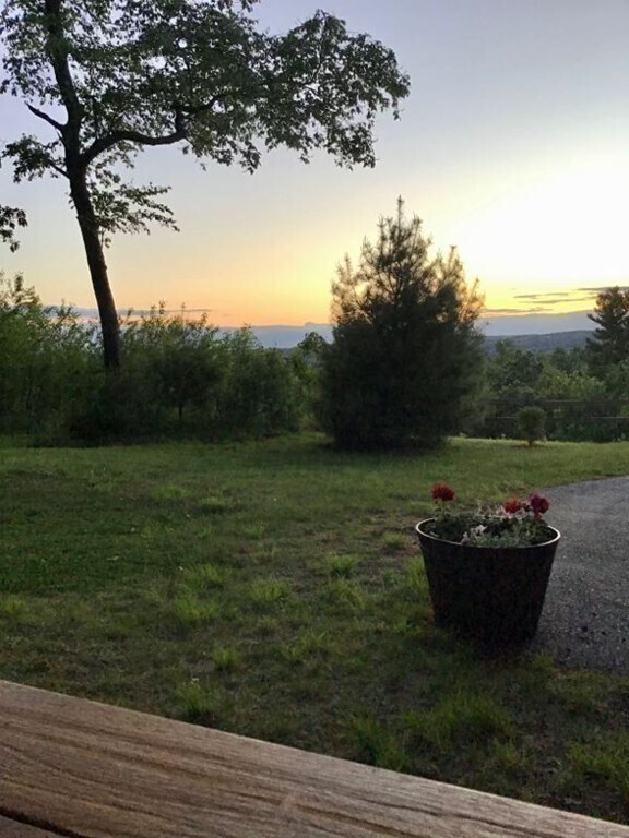 Building Photo - 53 Clay St