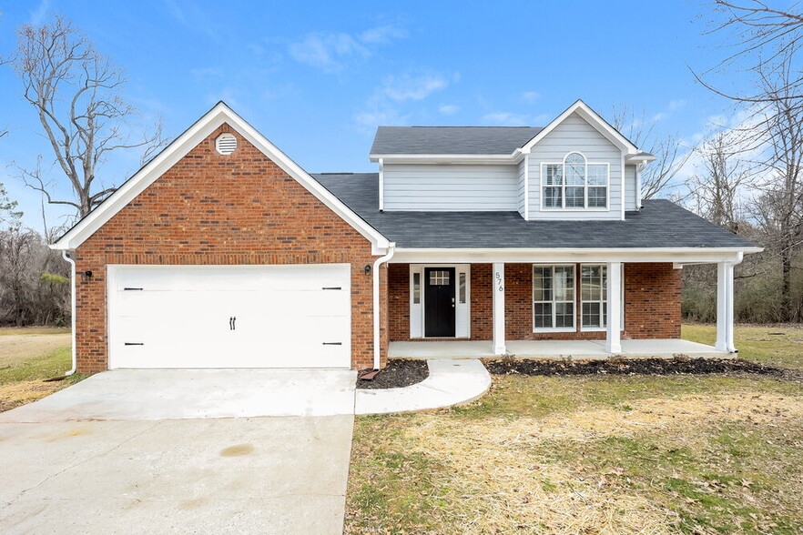 Primary Photo - 576 Flint Ridge Ct