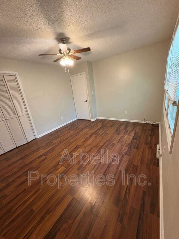Building Photo - 1816 Presswood Rd