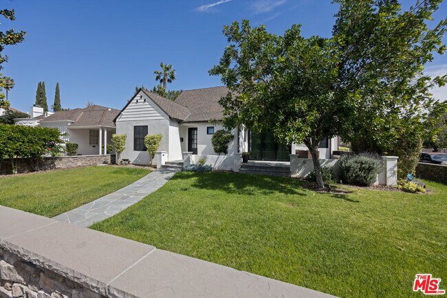 Building Photo - 4316 N Clybourn Ave