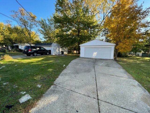 Building Photo - 5221 Joseph St