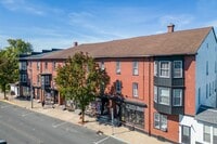 Building Photo - Spacious 4-Bedroom Home Near Kutztown University – Prime Downtown Location