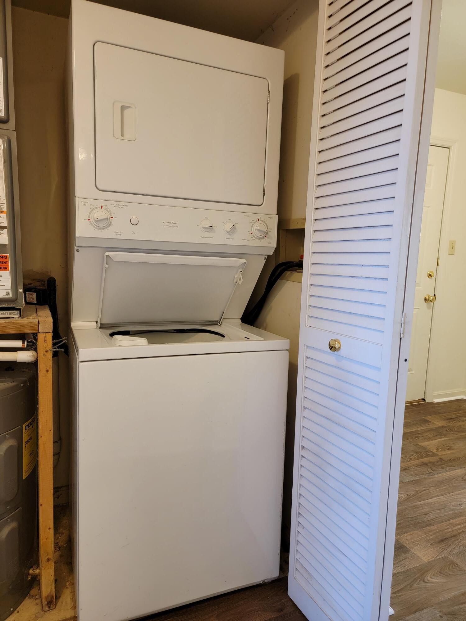 Building Photo - 94 Westpointe Ln