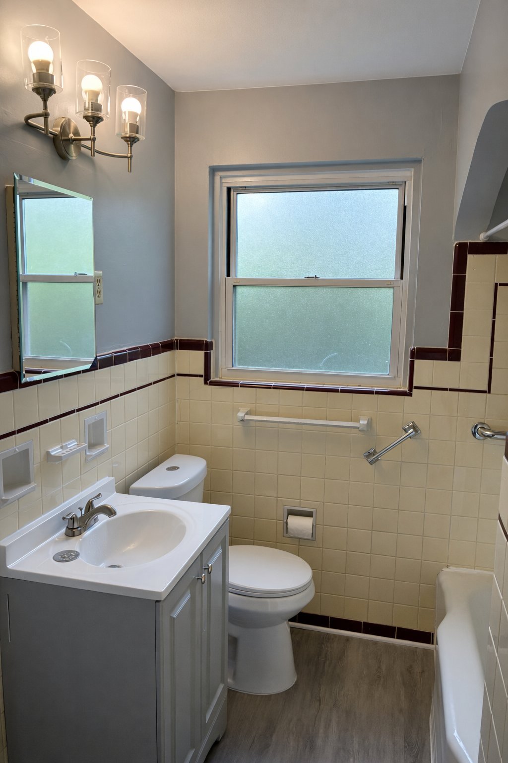 Building Photo - 5517 Surrey Ave