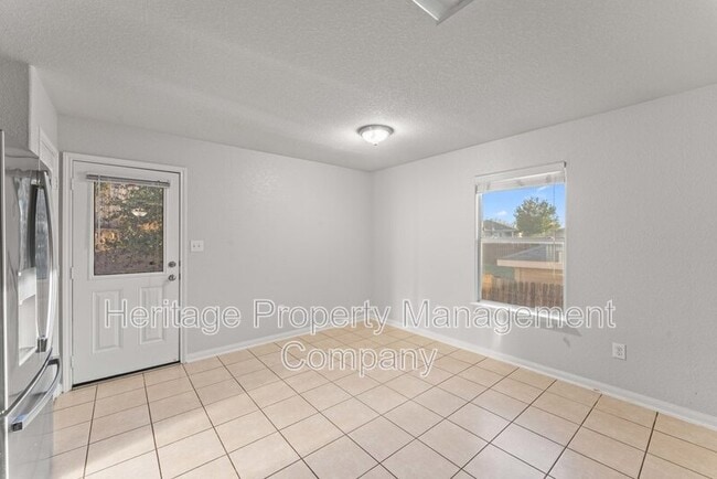 Building Photo - 10926 Acorn Canyon