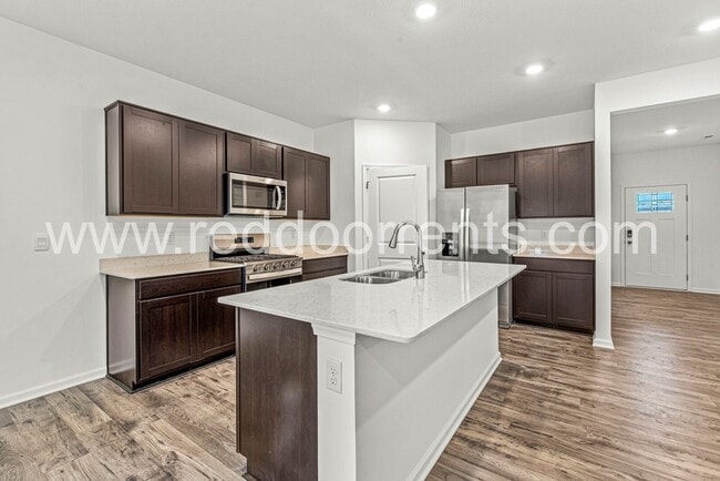 Building Photo - 2183 Warbler St