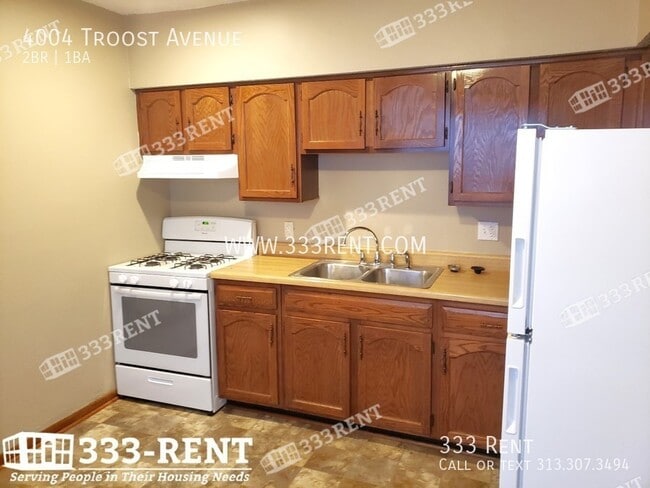 Building Photo - 4004 Troost Ave