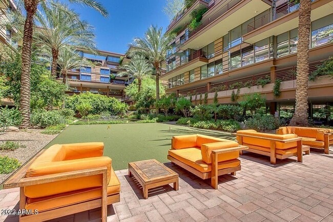 Building Photo - Modern Elegance and Style Colony Camelview 2 Bed Condo at the Optima!