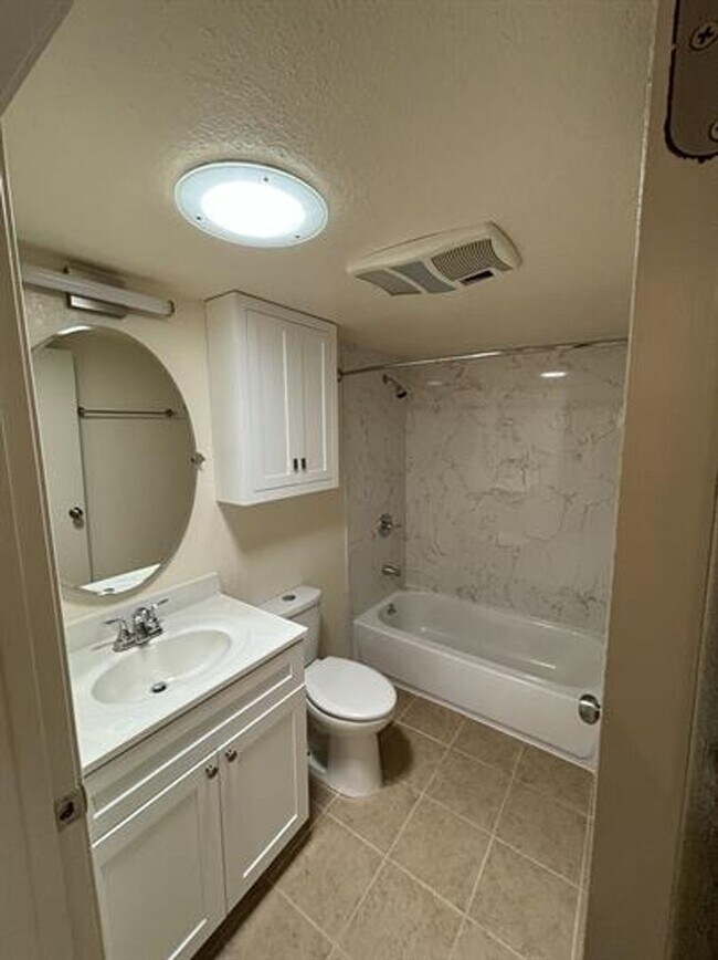 Building Photo - Nice Updated Home for Rent