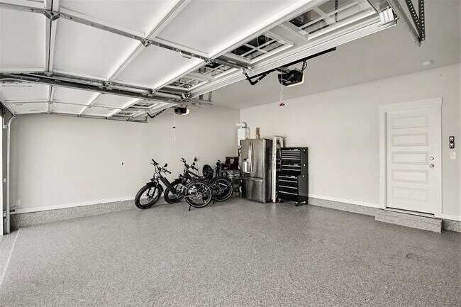 Building Photo - 855 Nightingale Ave