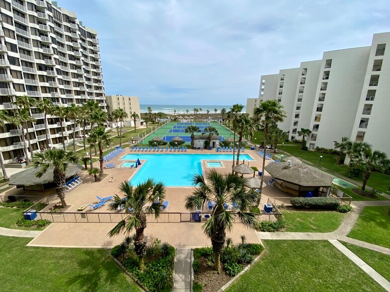 Beachside view from balcony - 404 Padre Blvd
